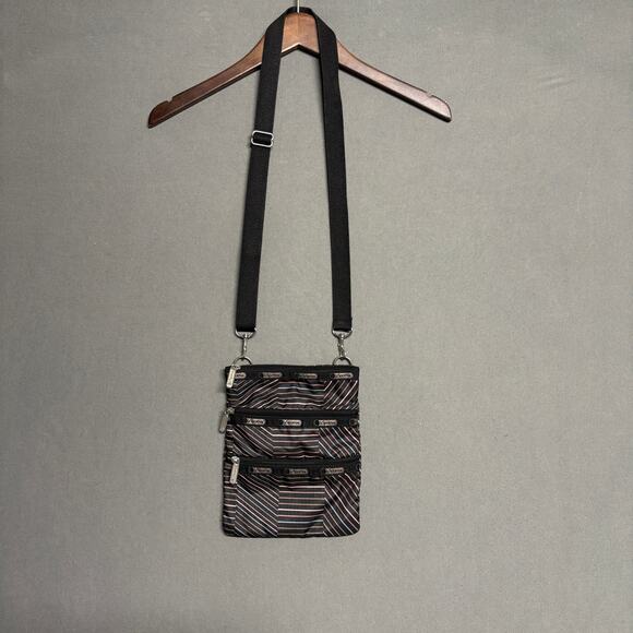 LeSportsac Black Striped Crossbody Travel‎ Bag Multicolor 3 Zipper Adjustable - Picture 2 of 16